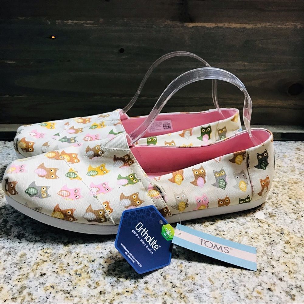 ✅Toms Classic Slip On Owl Print Shoes